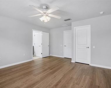 12702 Salomon Cove Drive - Photo Thumbnail 21