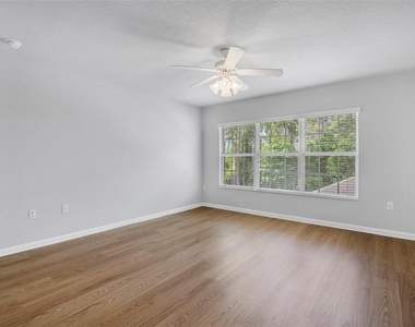 12702 Salomon Cove Drive - Photo Thumbnail 20