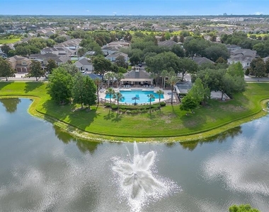 12702 Salomon Cove Drive - Photo Thumbnail 38