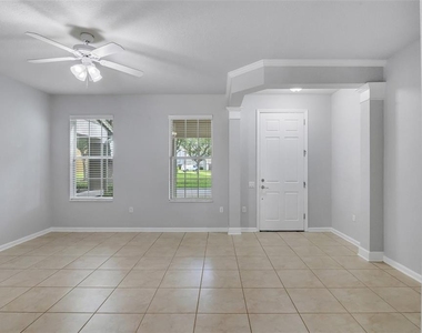 12702 Salomon Cove Drive - Photo Thumbnail 10