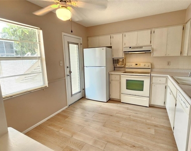 509 W Venice Avenue - Photo Thumbnail 8