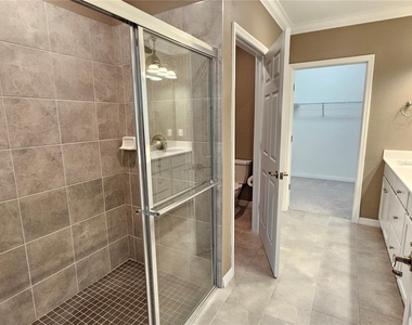10027 Crooked Creek Drive - Photo Thumbnail 28
