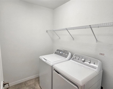 10027 Crooked Creek Drive - Photo Thumbnail 38