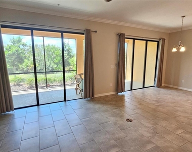 10027 Crooked Creek Drive - Photo Thumbnail 11