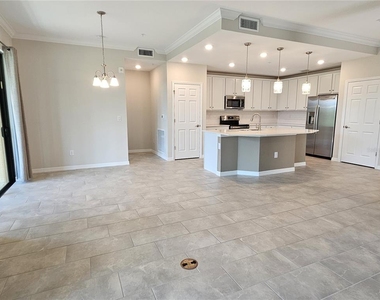 10027 Crooked Creek Drive - Photo Thumbnail 16