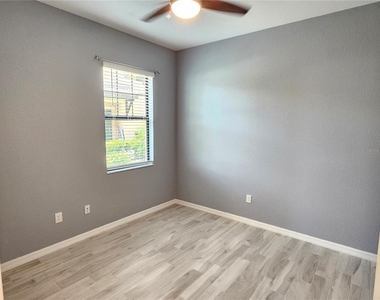 10027 Crooked Creek Drive - Photo Thumbnail 33