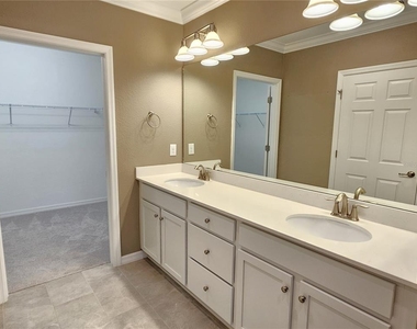 10027 Crooked Creek Drive - Photo Thumbnail 29