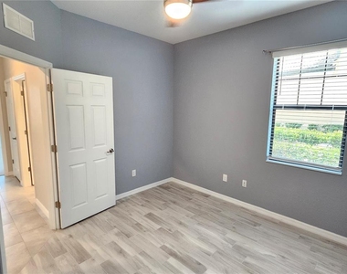 10027 Crooked Creek Drive - Photo Thumbnail 32