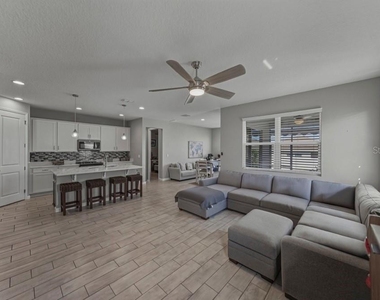 295 Lake Smart Circle - Photo Thumbnail 2