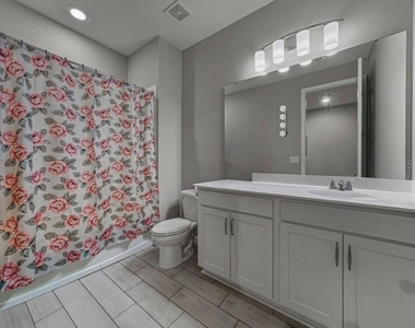 295 Lake Smart Circle - Photo Thumbnail 8