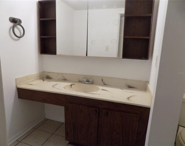2811 Sw Archer Road - Photo Thumbnail 21