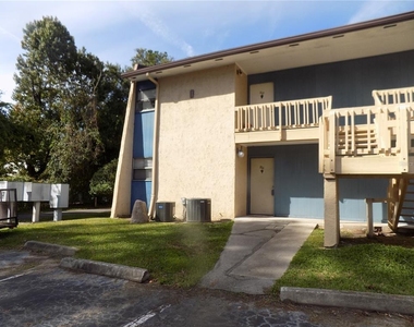 2811 Sw Archer Road - Photo Thumbnail 6