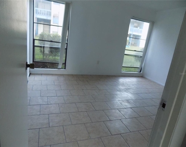 2811 Sw Archer Road - Photo Thumbnail 18