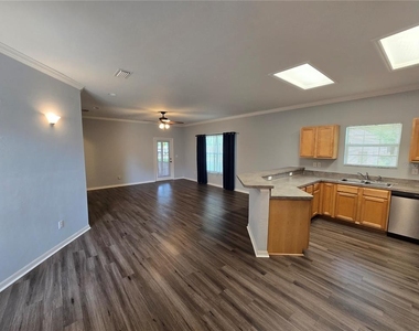 7976 Nw 48th Way - Photo Thumbnail 2