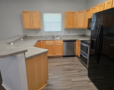 7976 Nw 48th Way - Photo Thumbnail 4