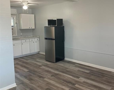 1401 E Alfred Street - Photo Thumbnail 8