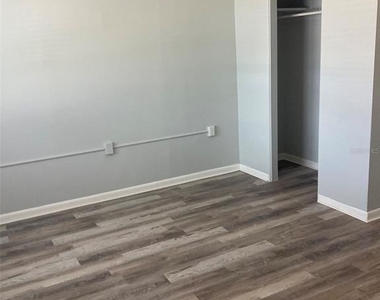 1401 E Alfred Street - Photo Thumbnail 9