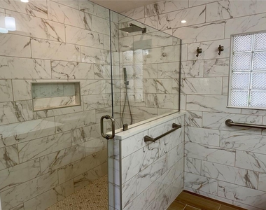 301 S Seminole Avenue - Photo Thumbnail 20