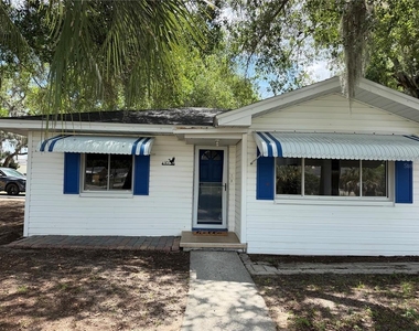 301 S Seminole Avenue - Photo Thumbnail 2