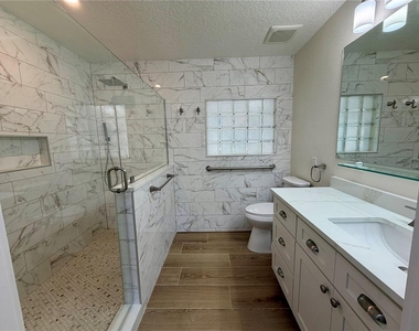 301 S Seminole Avenue - Photo Thumbnail 22