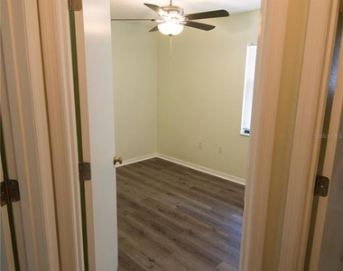 217 Emory Place - Photo Thumbnail 4