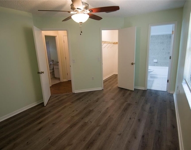 217 Emory Place - Photo Thumbnail 5