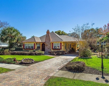 2390 Sheridan Road - Photo Thumbnail 3