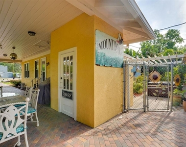 2390 Sheridan Road - Photo Thumbnail 37