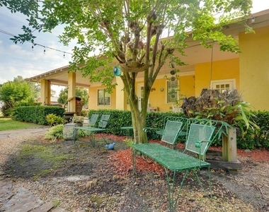 2390 Sheridan Road - Photo Thumbnail 26