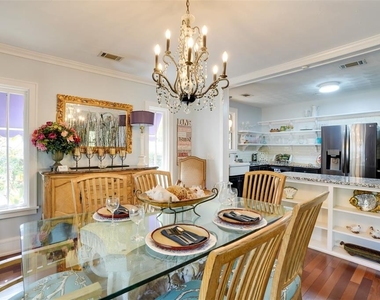 2390 Sheridan Road - Photo Thumbnail 8