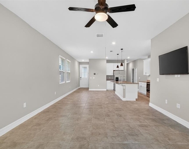 2281 Mystic Maze Lane - Photo Thumbnail 8