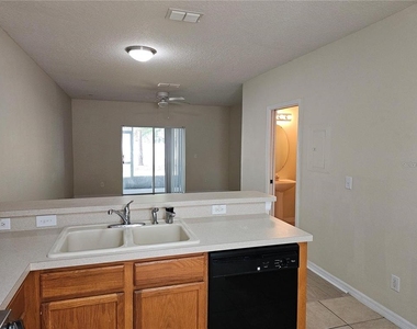 506 Wilton Cir - Photo Thumbnail 5