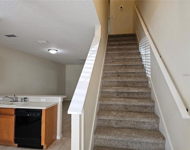 506 Wilton Cir - Photo Thumbnail 3