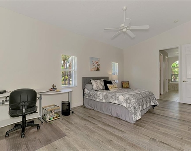 900 Park Place Drive - Photo Thumbnail 50