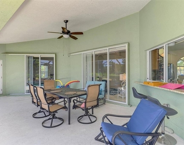 900 Park Place Drive - Photo Thumbnail 14