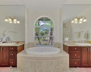 900 Park Place Drive - Photo Thumbnail 48