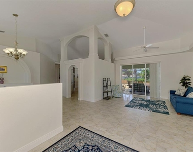 900 Park Place Drive - Photo Thumbnail 21