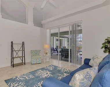 900 Park Place Drive - Photo Thumbnail 17