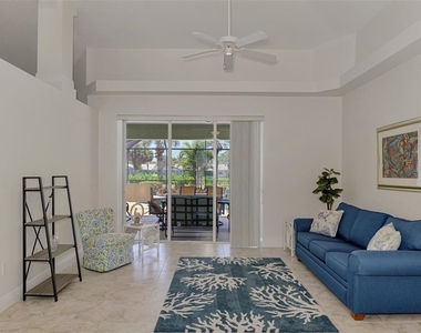 900 Park Place Drive - Photo Thumbnail 20
