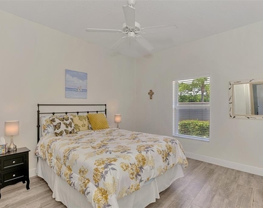 900 Park Place Drive - Photo Thumbnail 43