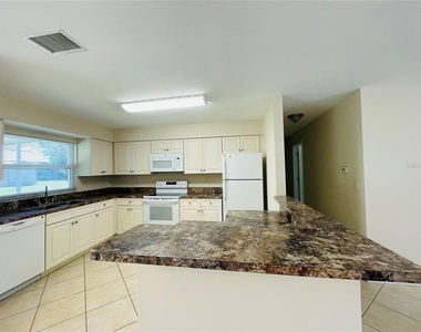 1506 Dewitt Street - Photo Thumbnail 4