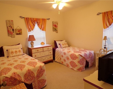 1462 Rio De Janeiro Avenue - Photo Thumbnail 6