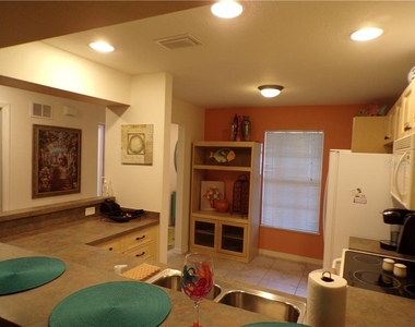 1462 Rio De Janeiro Avenue - Photo Thumbnail 14