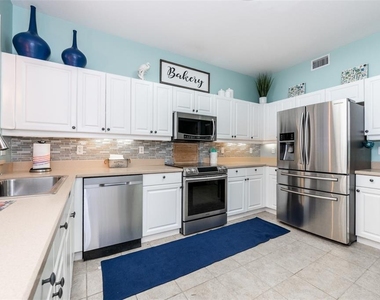 5125 Melbourne Street - Photo Thumbnail 10