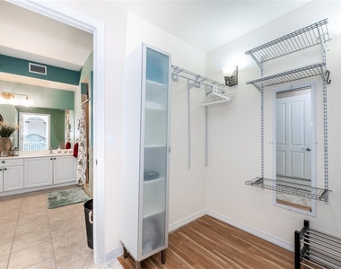 5125 Melbourne Street - Photo Thumbnail 30