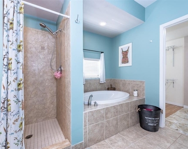 5125 Melbourne Street - Photo Thumbnail 36