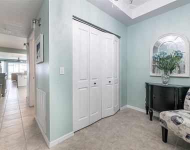 5125 Melbourne Street - Photo Thumbnail 6