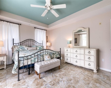 5125 Melbourne Street - Photo Thumbnail 27