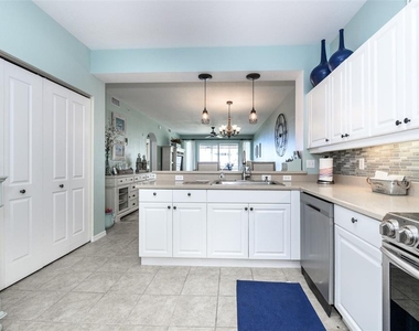 5125 Melbourne Street - Photo Thumbnail 14