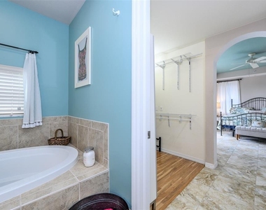 5125 Melbourne Street - Photo Thumbnail 31
